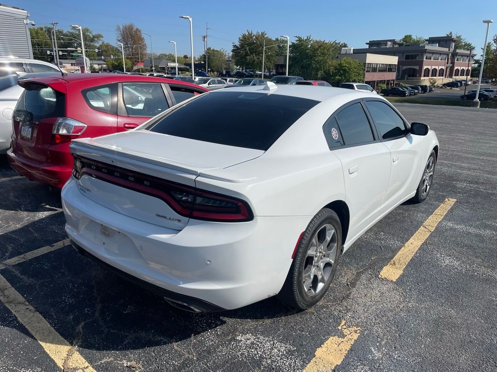 2016 Dodge Charger SXT photo 3