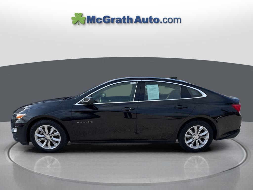 2024 Chevrolet Malibu 1LT photo 2