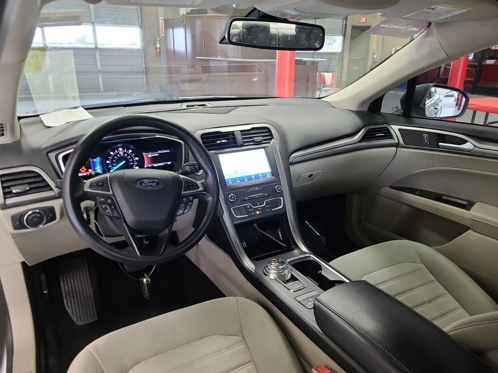 Used 2020 Ford Fusion Hybrid SE Sedan