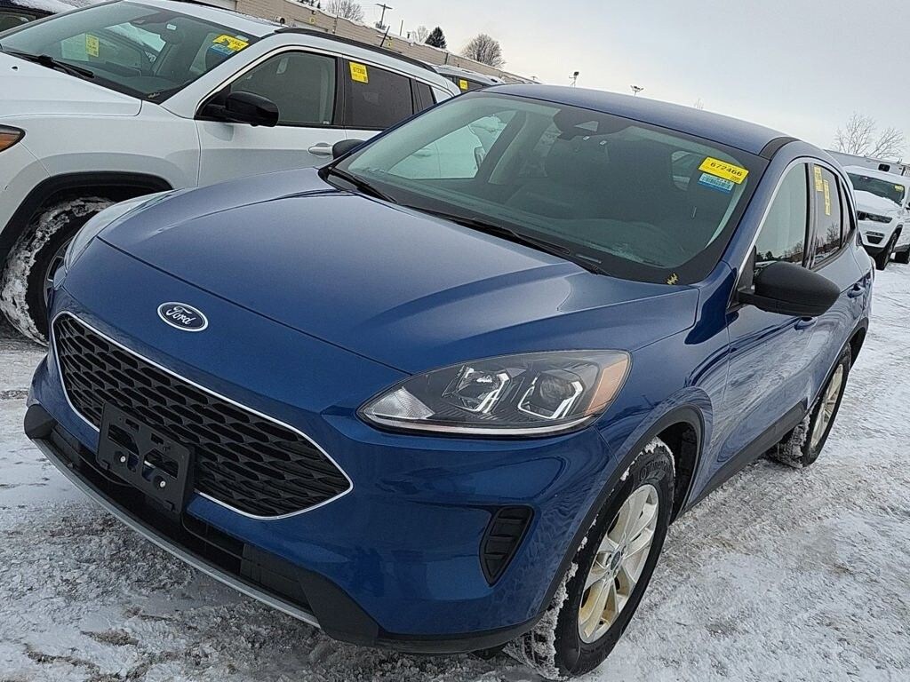 Used 2022 Ford Escape Hybrid SE SUV