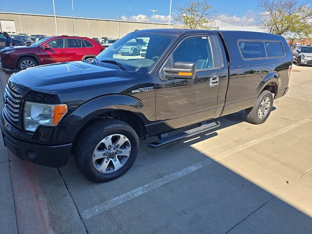 2011 Ford F-150 XLT photo 3