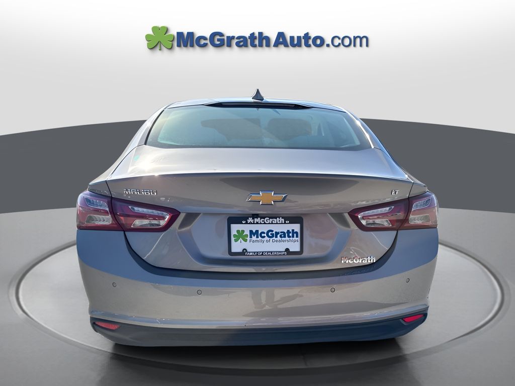2024 Chevrolet Malibu Premier 2LT photo 4