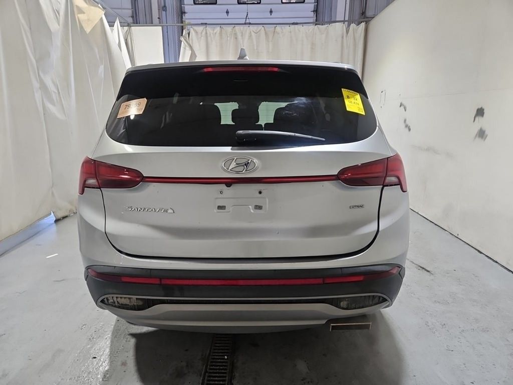 2021 Hyundai Santa Fe SE photo 4
