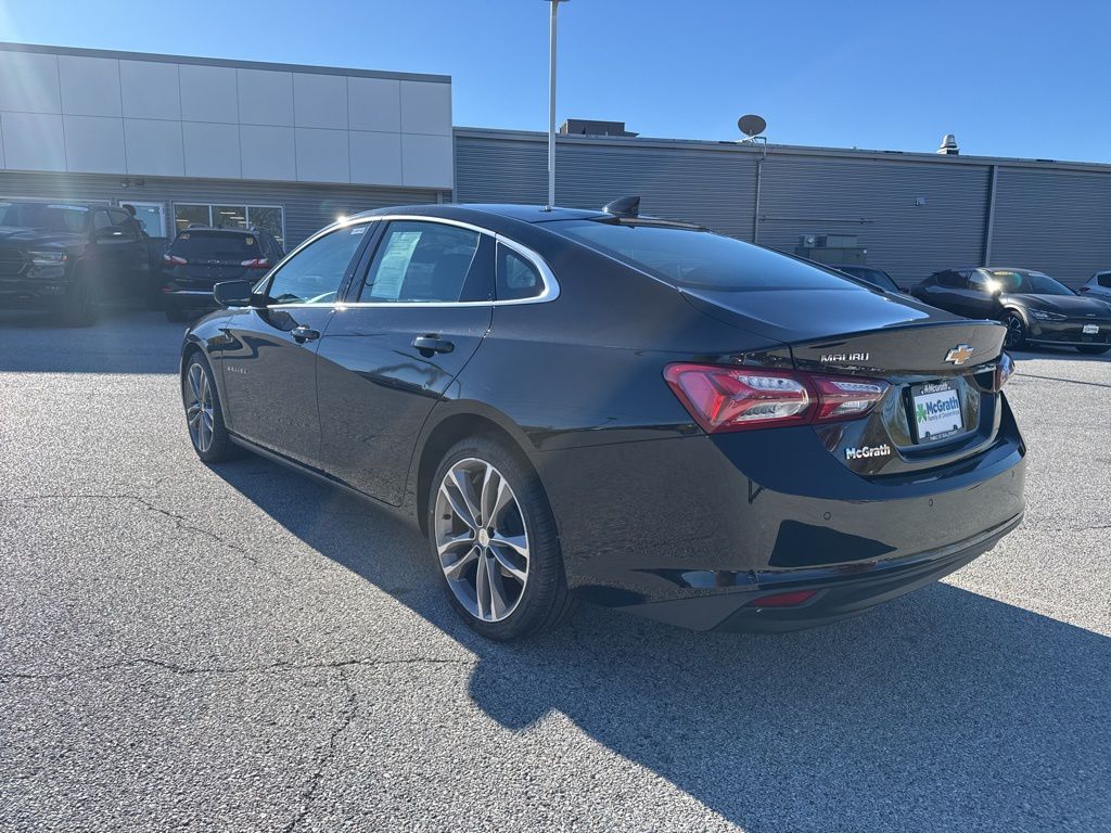 2024 Chevrolet Malibu Premier 2LT photo 3
