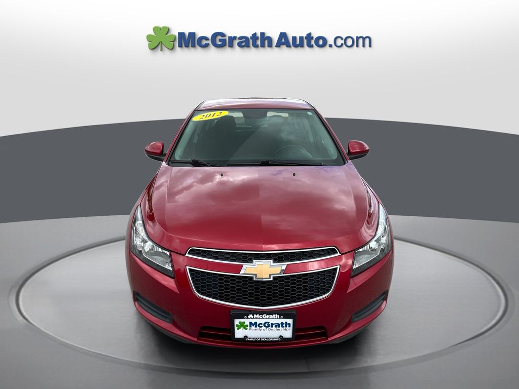 2012 Chevrolet Cruze photo 2