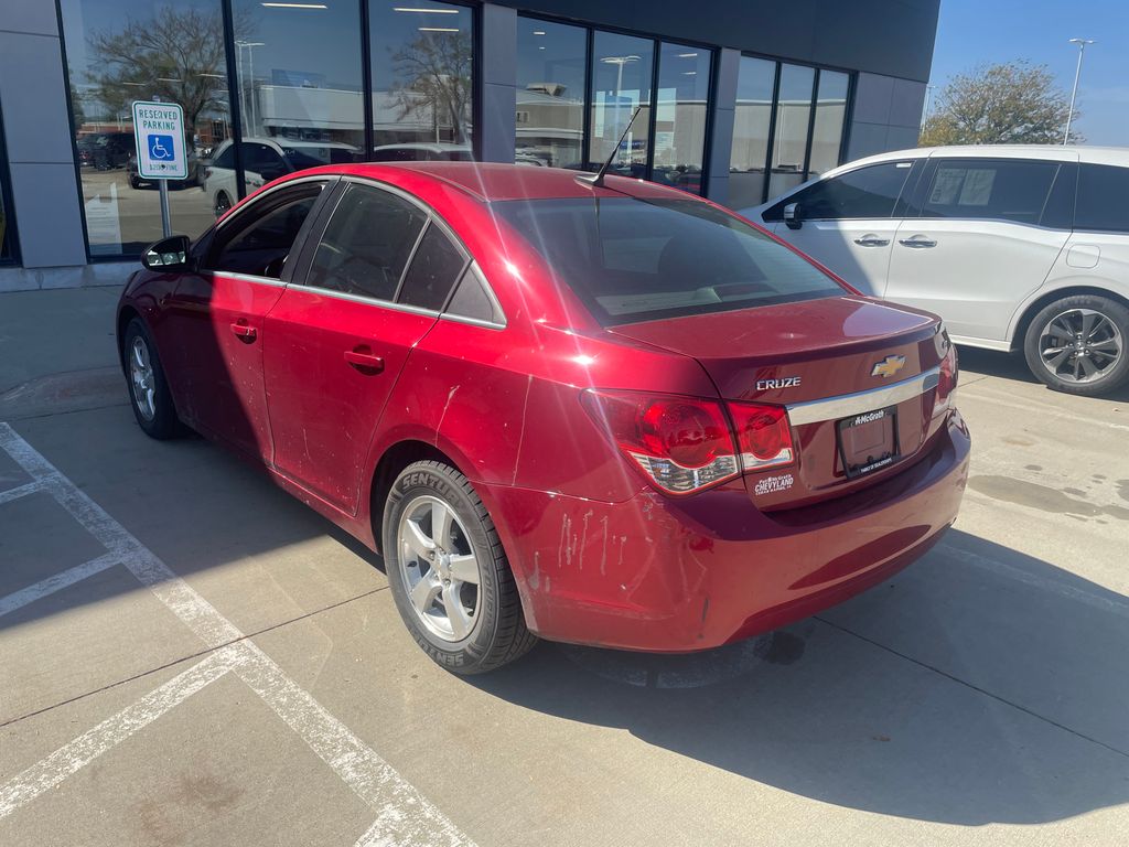 2012 Chevrolet Cruze photo 3