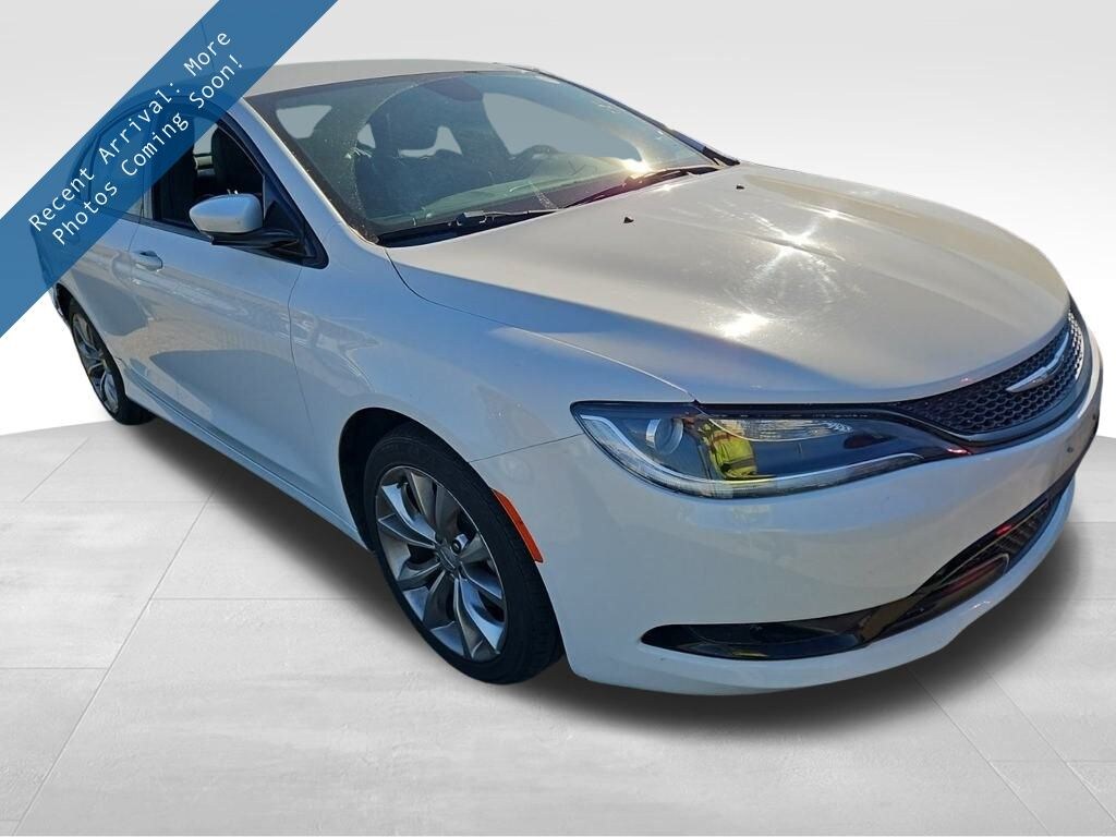 Used 2016 Chrysler 200 S Sedan
