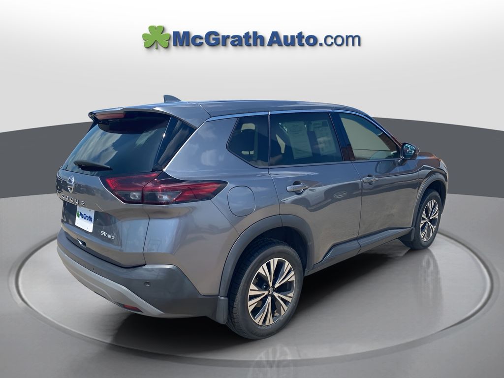 2021 Nissan Rogue SV photo 3