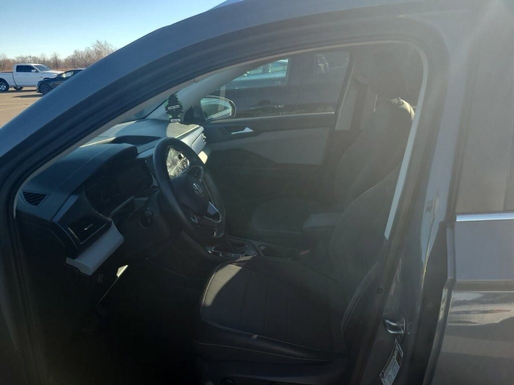 Used 2022 Volkswagen Taos 1.5T SE SUV