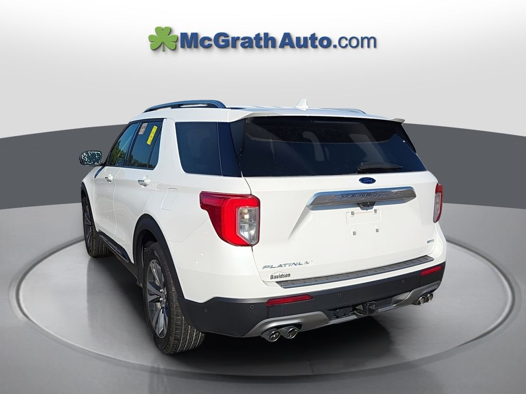 2020 Ford Explorer Platinum photo 2