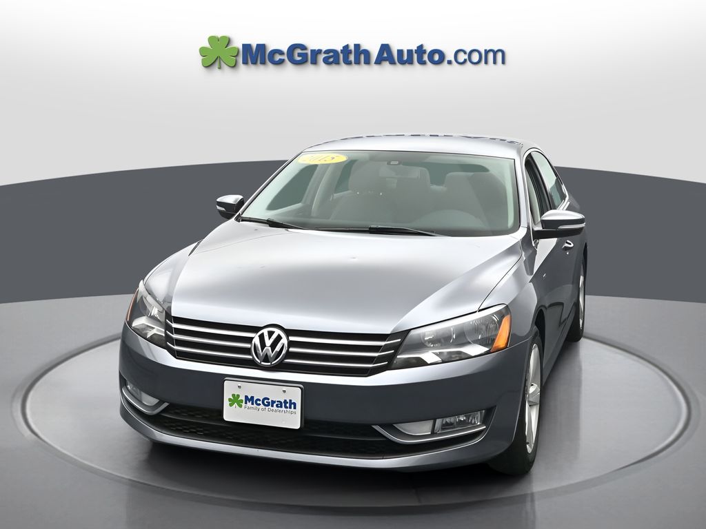 2015 Volkswagen Passat Limited photo 2