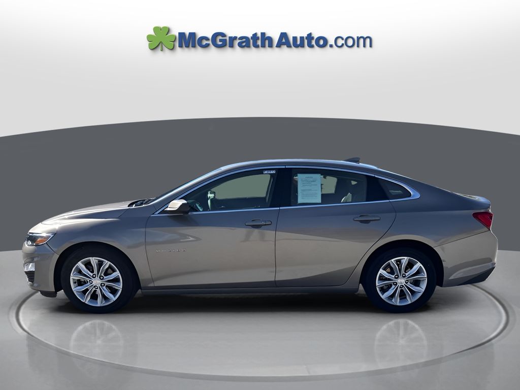 2024 Chevrolet Malibu 1LT photo 2