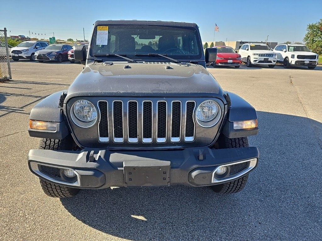2018 Jeep Wrangler Unlimited Sahara photo 2