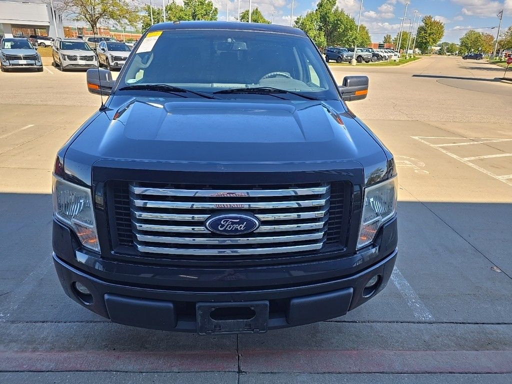 2011 Ford F-150 XLT photo 2