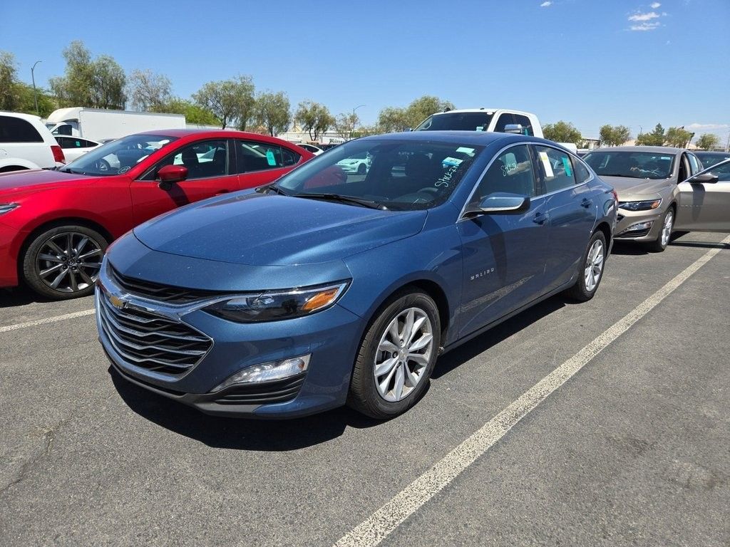 2024 Chevrolet Malibu 1LT photo 4
