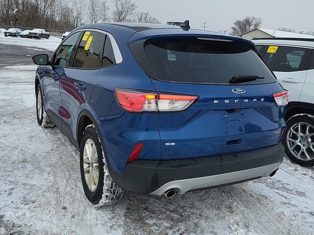 Used 2022 Ford Escape Hybrid SE SUV