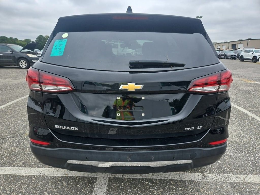 2023 Chevrolet Equinox LT photo 3
