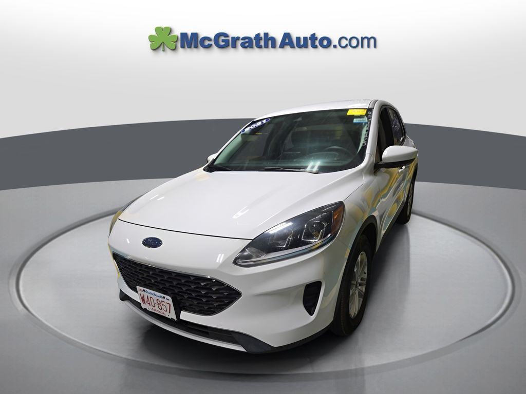 2021 Ford Escape SE photo 2