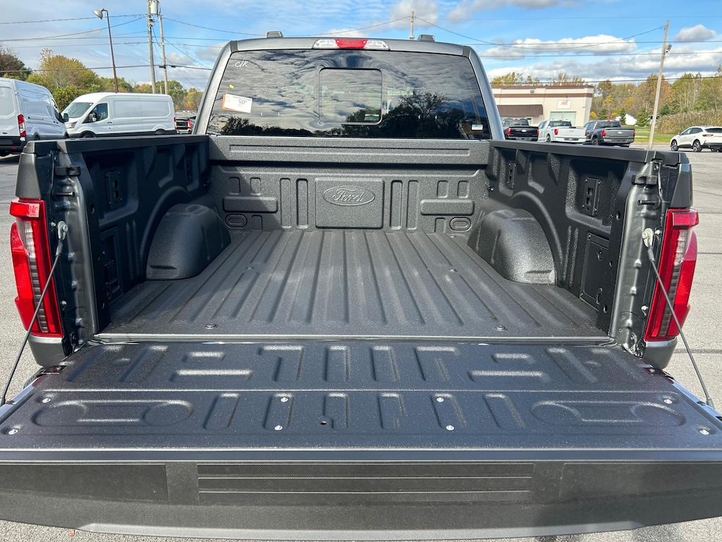 New 2025 Ford F-150 XLT TRUCK