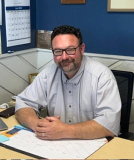 Staff member Larry Merrithew from 231688916bd1
