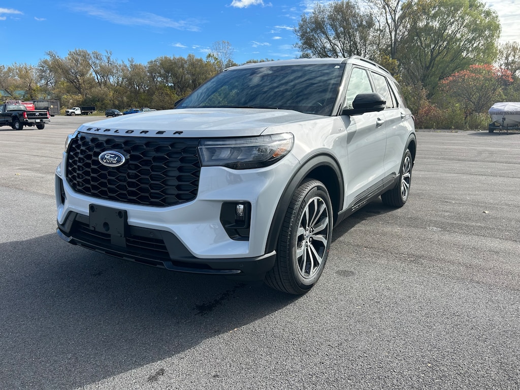 New 2026 Ford Explorer ST-Line SUV