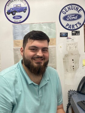 Staff member Chris Belanger from fd1e01efc9db