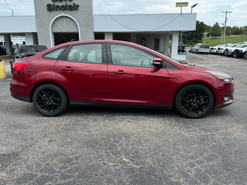 Used 2016 Ford Focus SE with VIN 1FADP3FE2GL288510 for sale in Pacific, MO