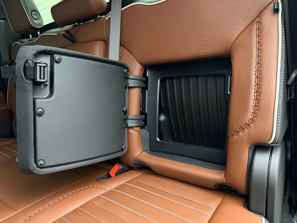 2026 GMC Sierra 3500HD Denali Ultimate - Photo 23