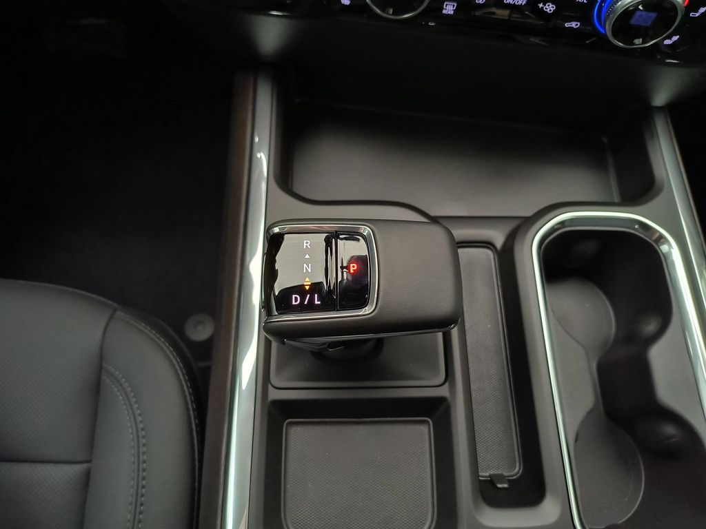 2026 GMC Sierra 1500 SLT - Photo 13