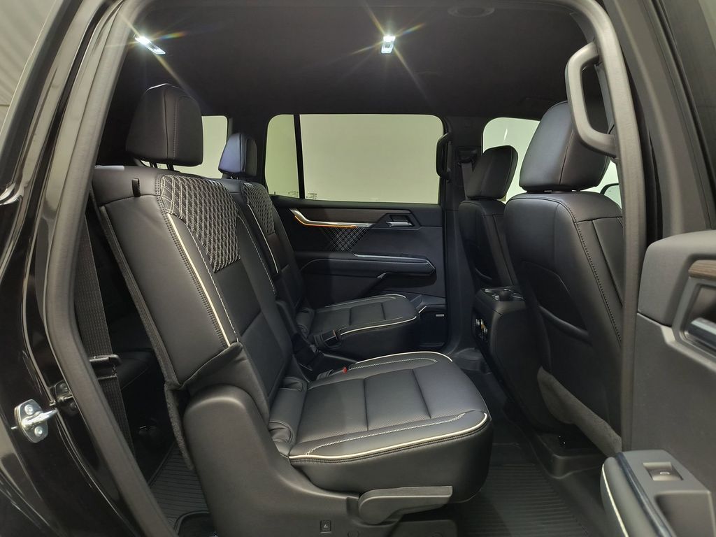 2026 GMC Acadia Denali - Photo 31