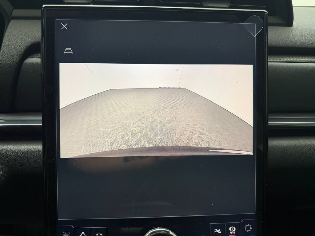 2027 GMC Terrain AT4 - Photo 22