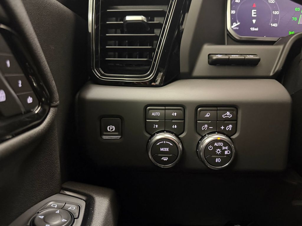2026 GMC Sierra 3500HD AT4 - Photo 19