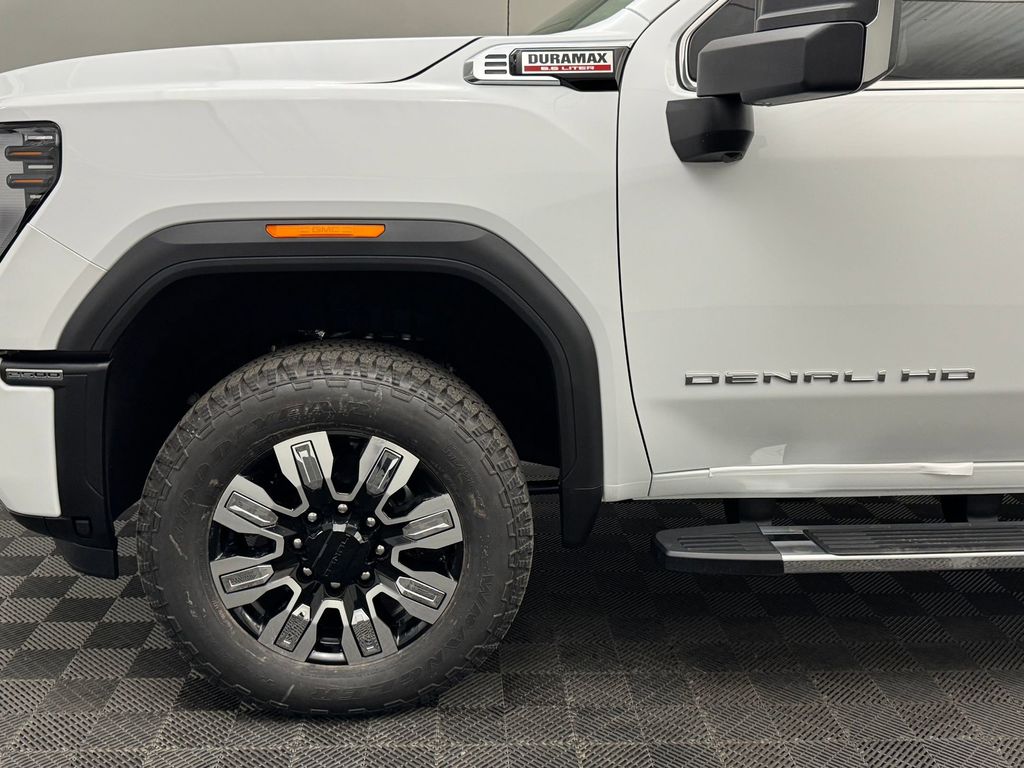 2026 GMC Sierra 2500HD Denali - Photo 11