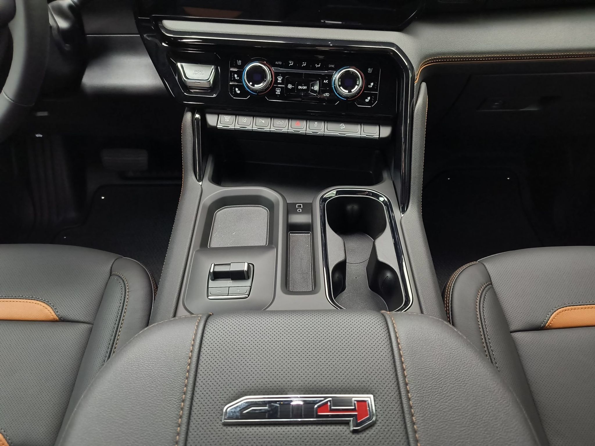2026 GMC Sierra 3500HD AT4 - Photo 13