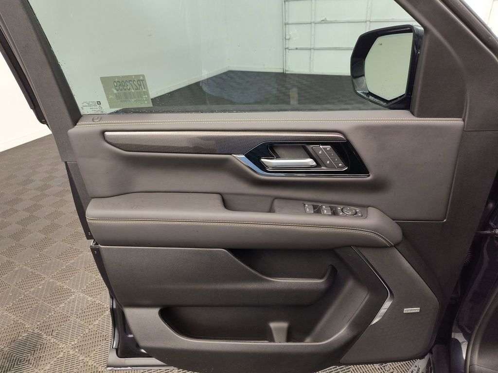 2026 GMC Yukon XL Elevation - Photo 17