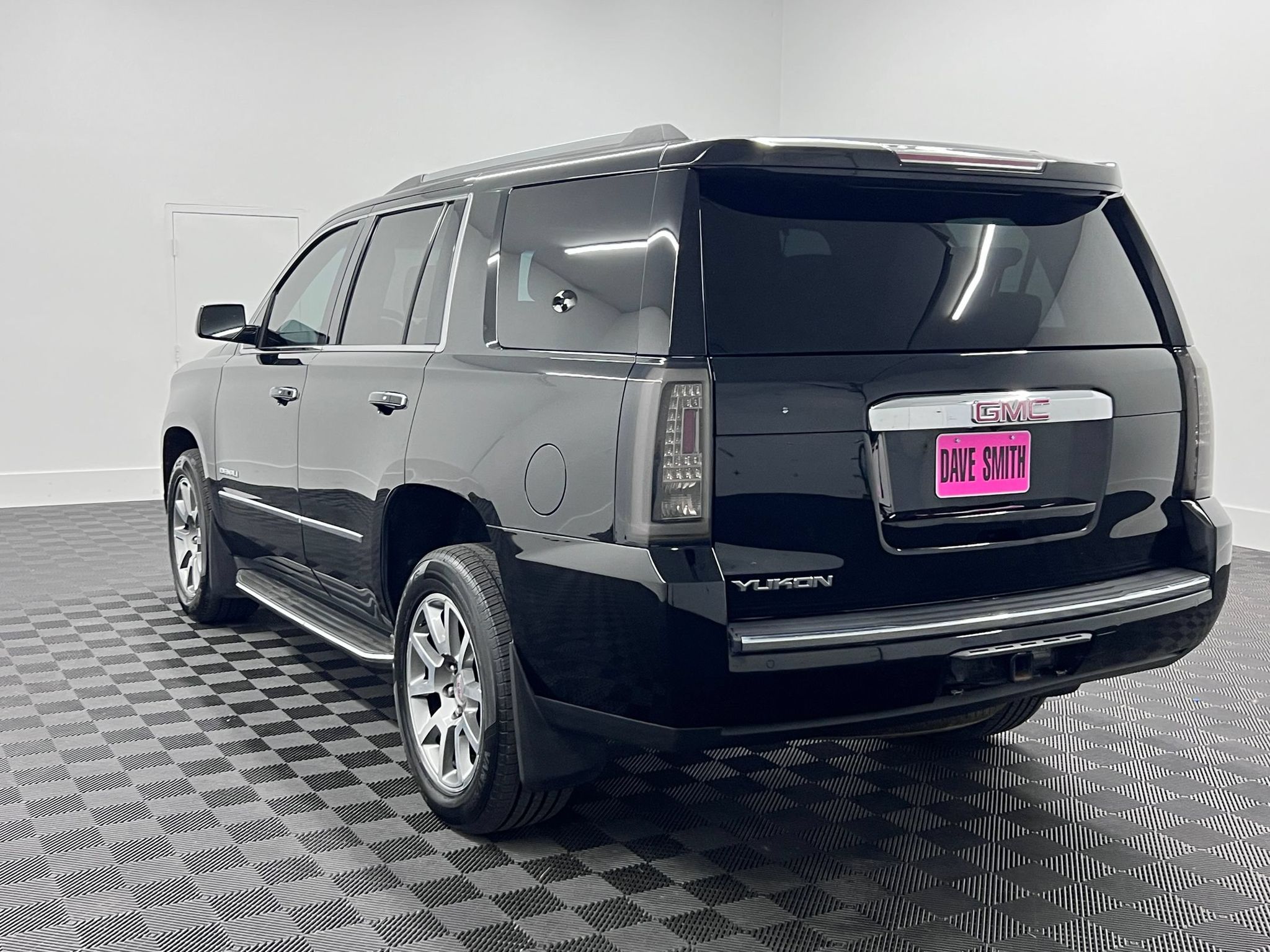 Used 2016 GMC Yukon Denali SUV