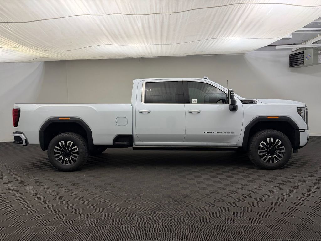 2026 GMC Sierra 3500HD Denali Ultimate - Photo 8