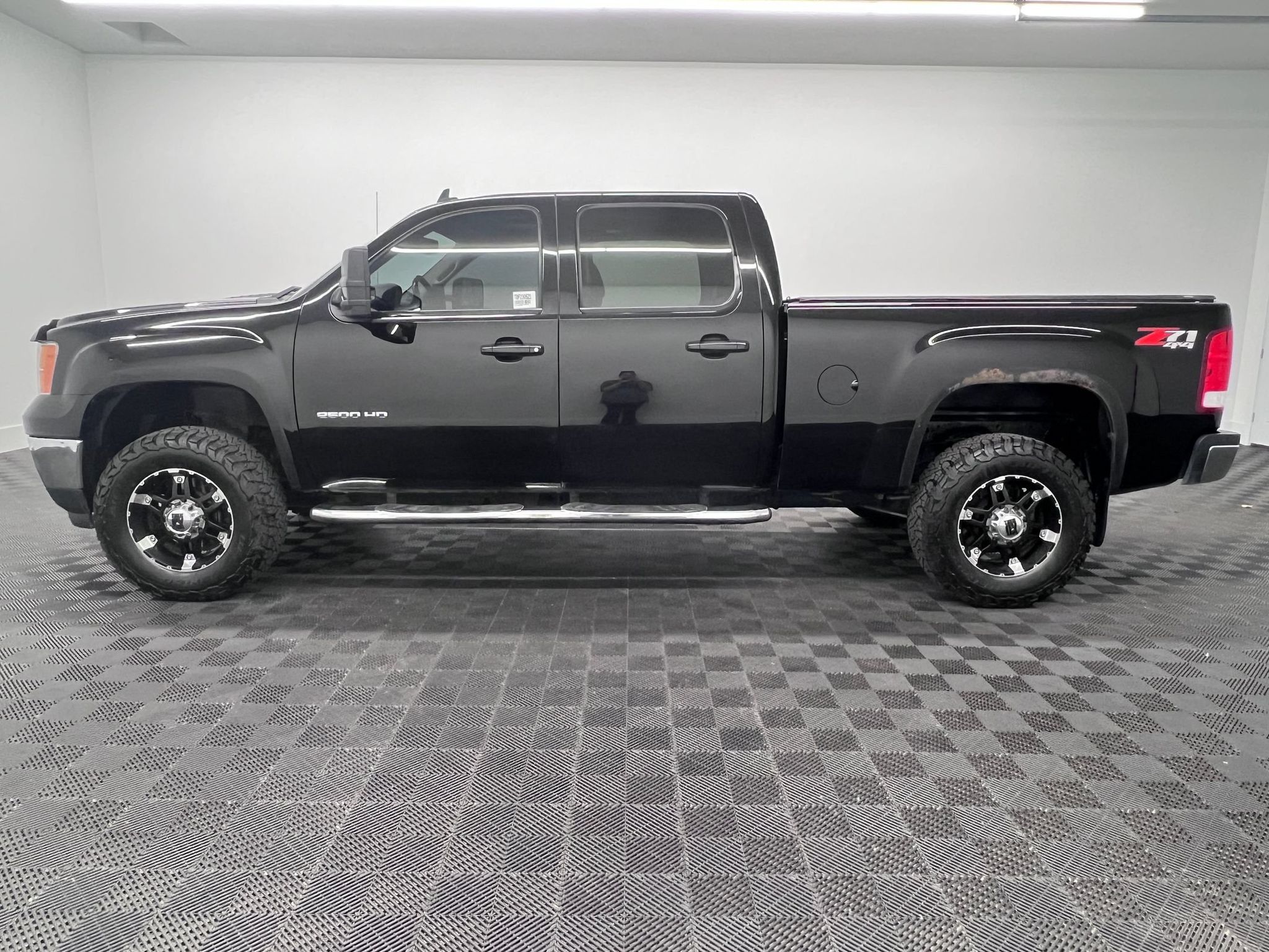 Used 2013 GMC Sierra 2500 HD SLT Truck