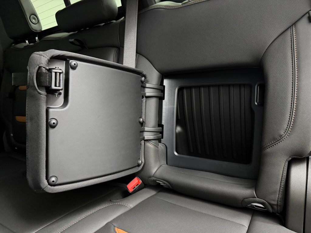 2026 GMC Sierra 3500HD AT4 - Photo 31