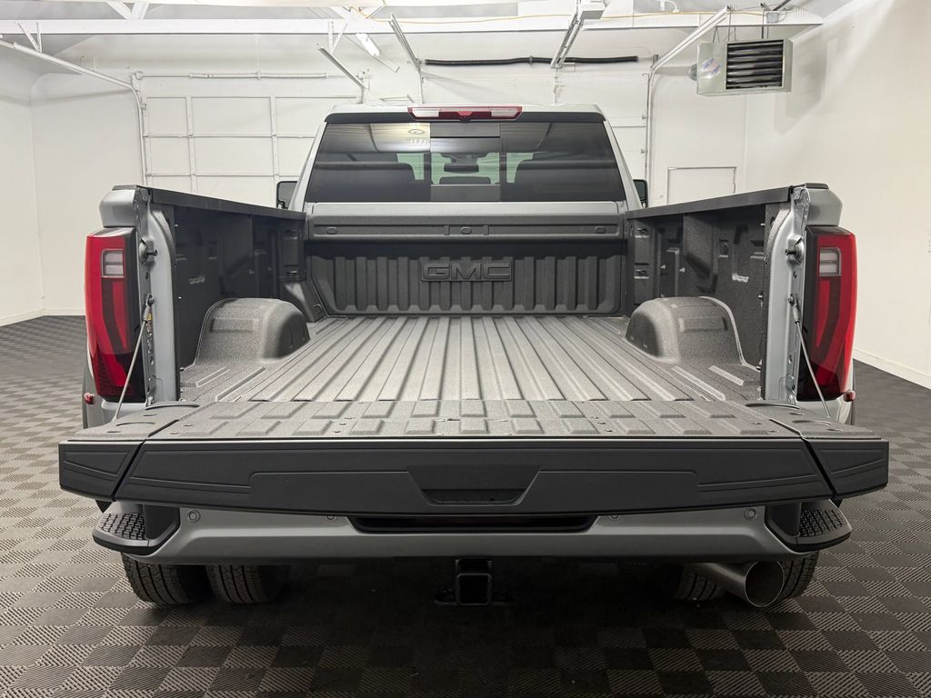 2026 GMC Sierra 3500HD Denali - Photo 20