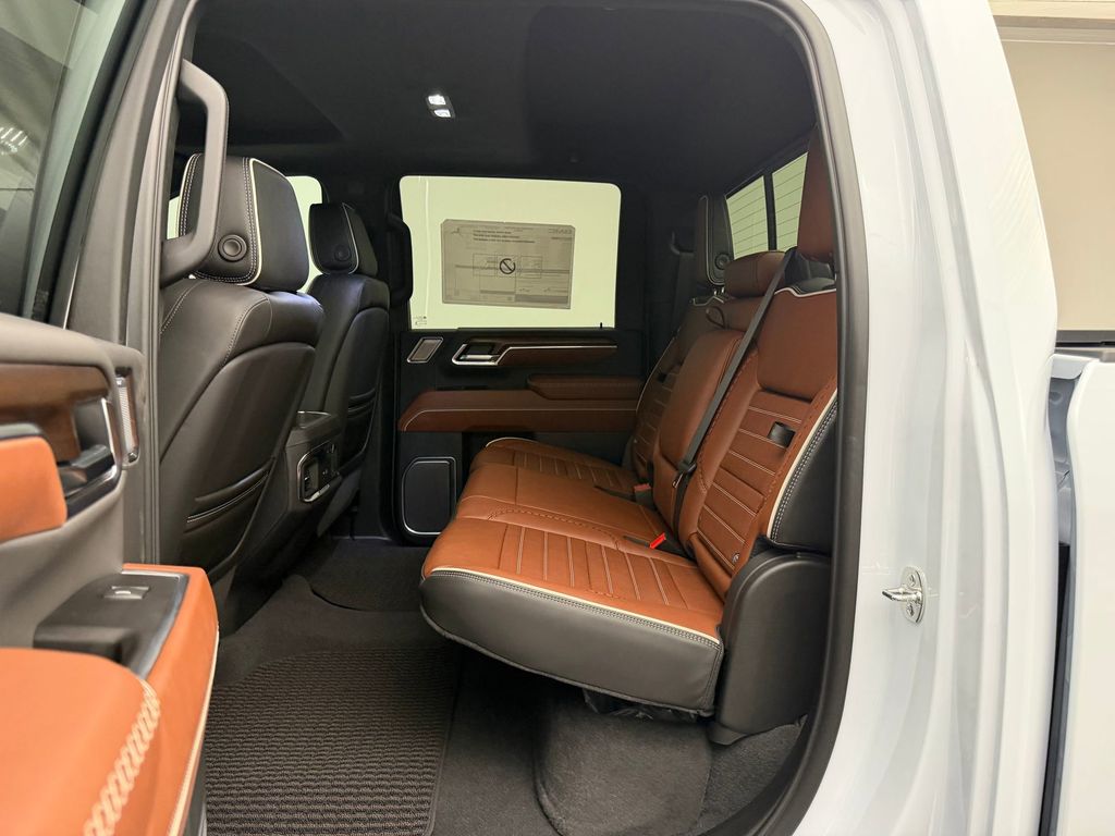 2026 GMC Sierra 3500HD Denali Ultimate - Photo 13