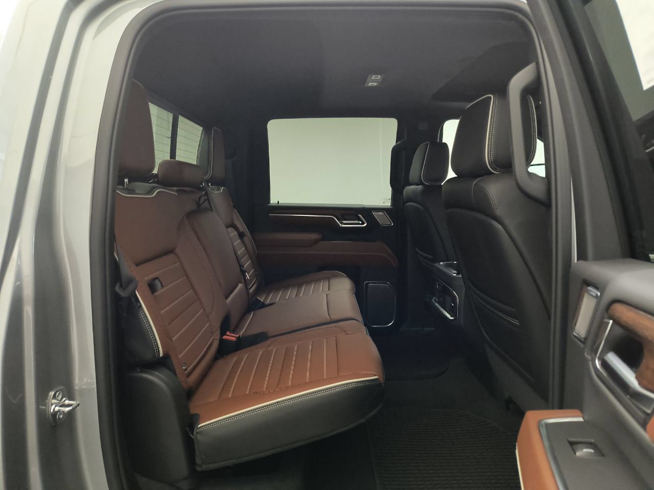 2026 GMC Sierra 3500HD Denali Ultimate - Photo 29