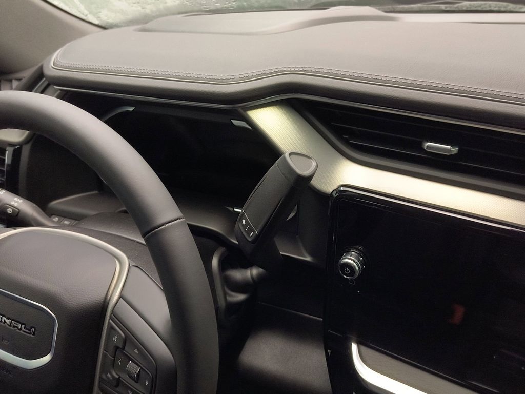 2026 GMC Sierra 3500HD Denali - Photo 25