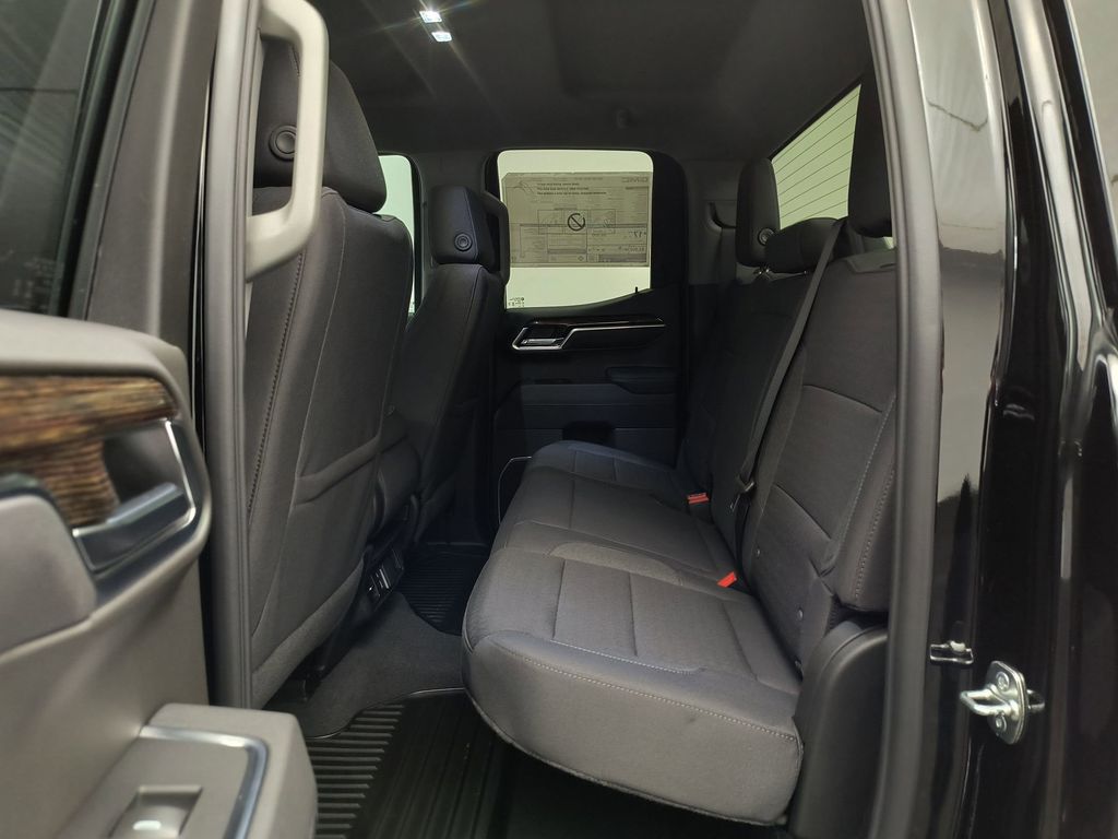 2026 GMC Sierra 1500 SLE - Photo 11