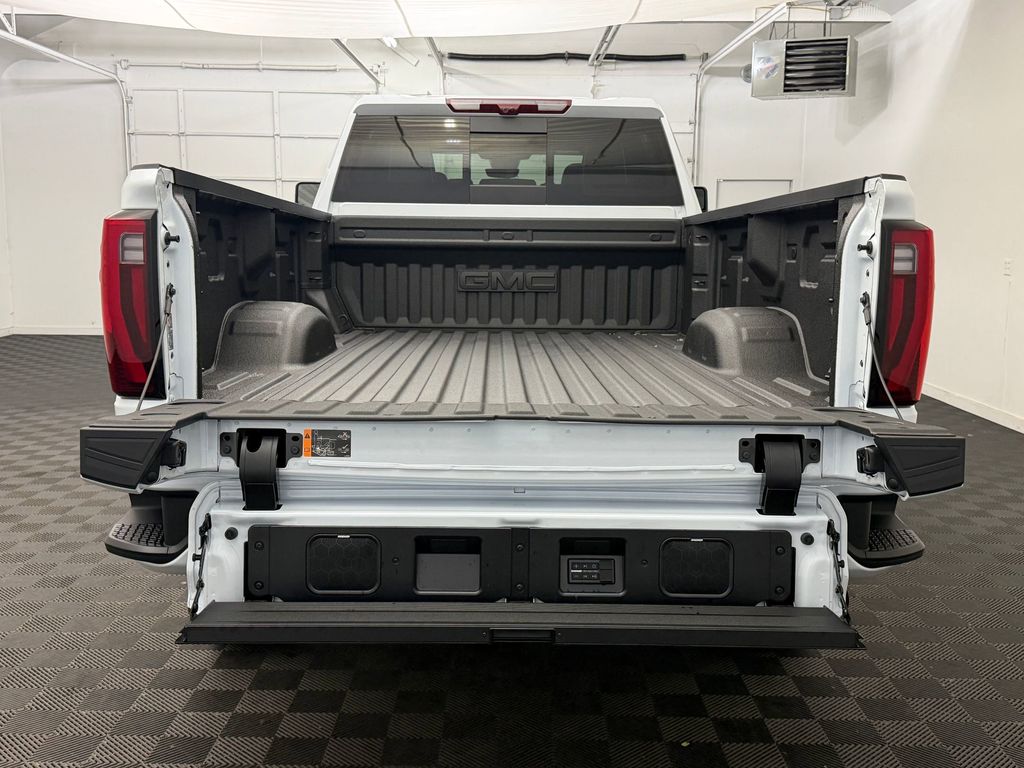 2026 GMC Sierra 3500HD Denali Ultimate - Photo 21