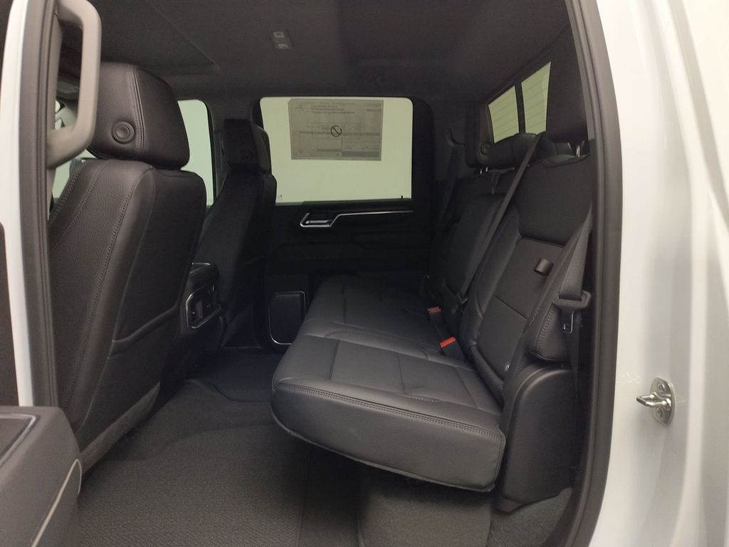 2026 GMC Sierra 2500HD Denali - Photo 11