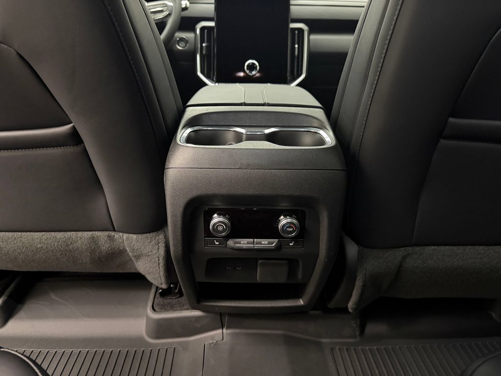 2026 GMC Acadia Elevation - Photo 27
