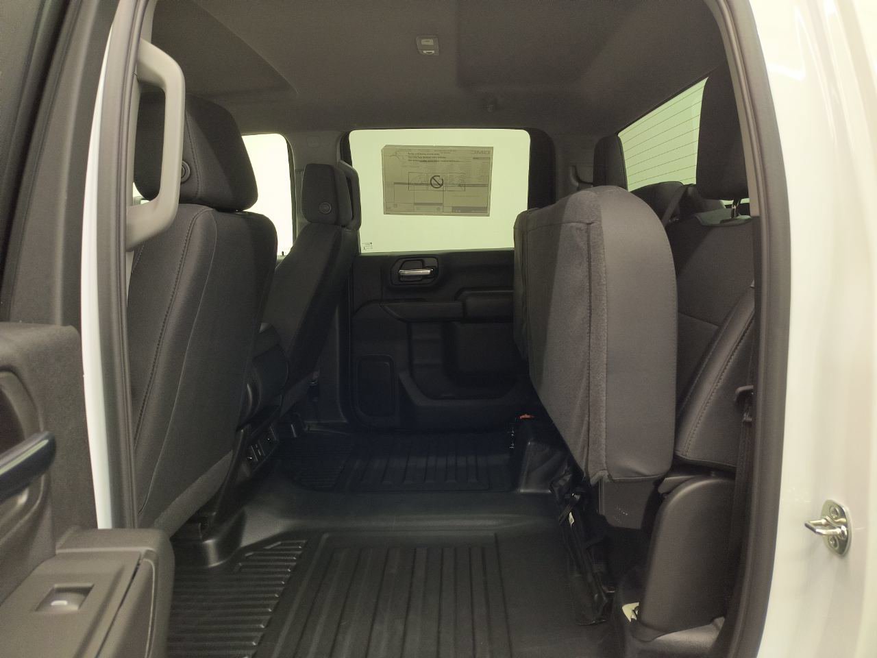 2026 GMC Sierra 3500 Chassis Cab Pro - Photo 28