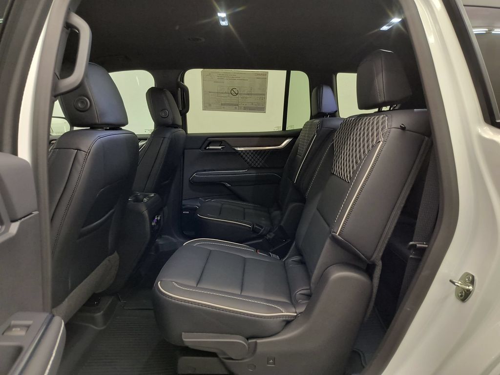 2026 GMC Acadia Denali - Photo 20
