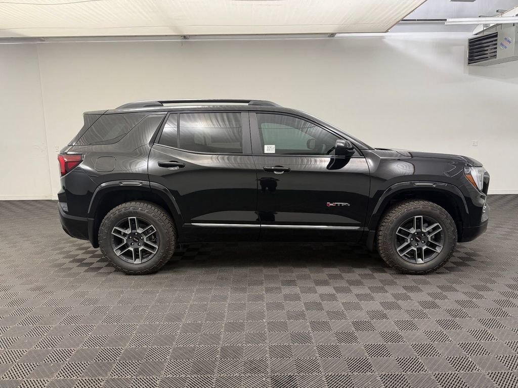 2027 GMC Terrain AT4 - Photo 8